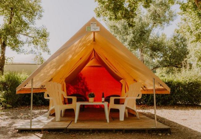 Camping Onlycamp Des Halles Decize Eksteriør bilde